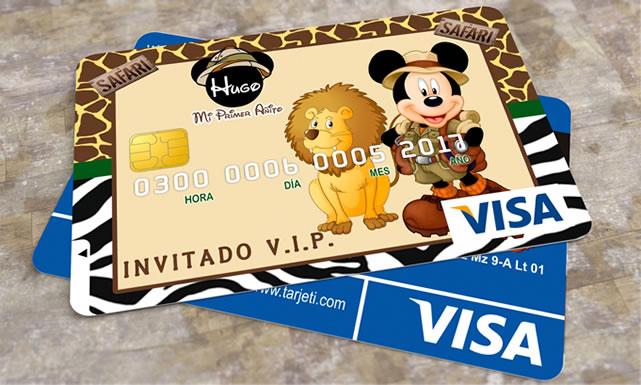 Invitación – Tarjeta de Crédito Mickey Safari